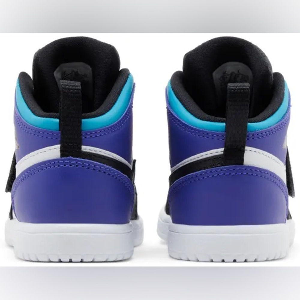 Toddler Jordan Black and White High-Top Sneakers - Picture 2 of 10